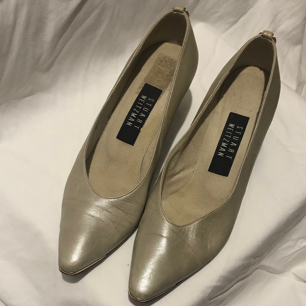 Stuart Weitzman Metallic Pearl Pointed-Toe Leather 2.25β Heel 7 AA US